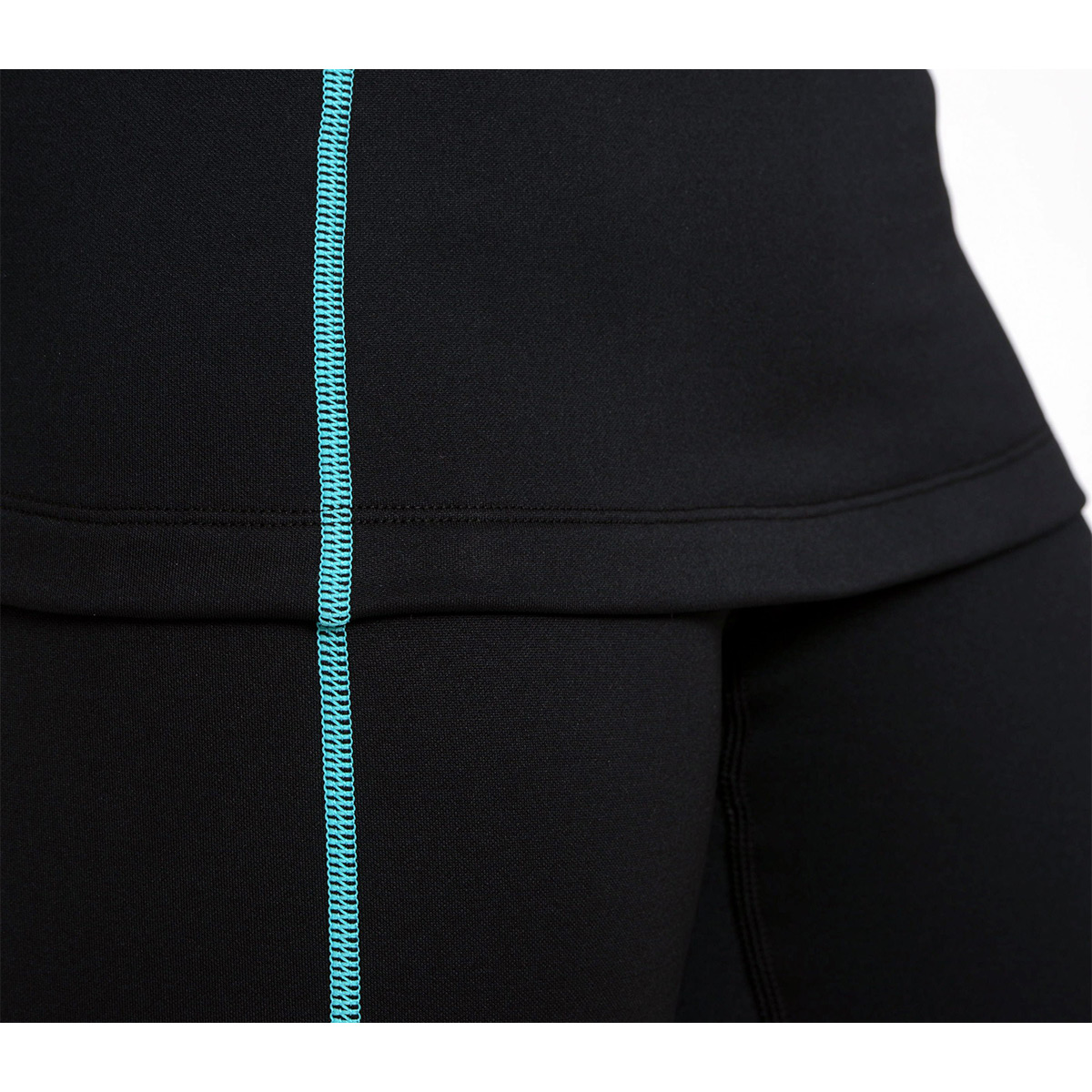 ultrawarmth.base.layer.top.womens_018440_closeup ultrawarmth base layer top womens, closeup