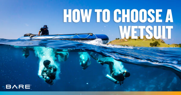 How-to-choose-a-wetsuit, people diving into water from boat